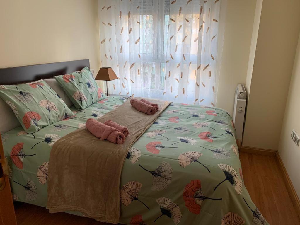 Apartamento Mota-2 Huca-Los Prados; Parking Y Wifi Gratis Oviedo Dış mekan fotoğraf